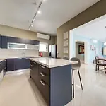 Spacious 3br Penthouse With Roof Terrace Sliema