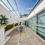 Apartment Spacious 3br Penthouse With Roof Terrace *