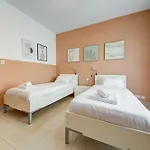 Apartment Spacious 3br Penthouse With Roof Terrace Sliema