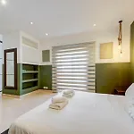 Spacious 3br Penthouse With Roof Terrace Διαμέρισμα